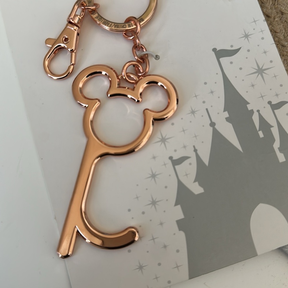 DISNEY PARKS MICKEY ROSE GOLD DOOR OPENER KEYCHAIN - Picture 3 of 4